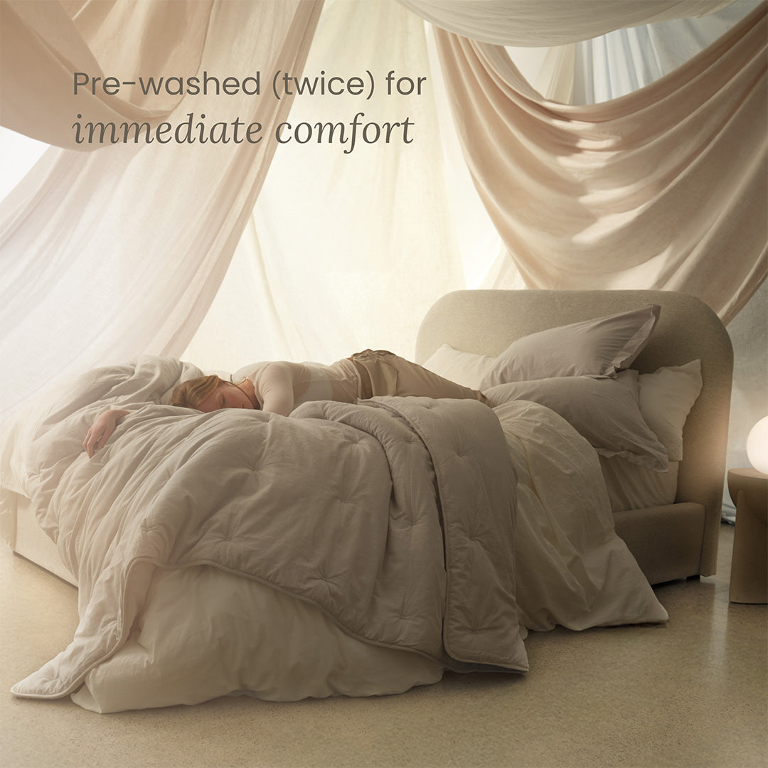 Cloud Relaxed Weave Comforter
