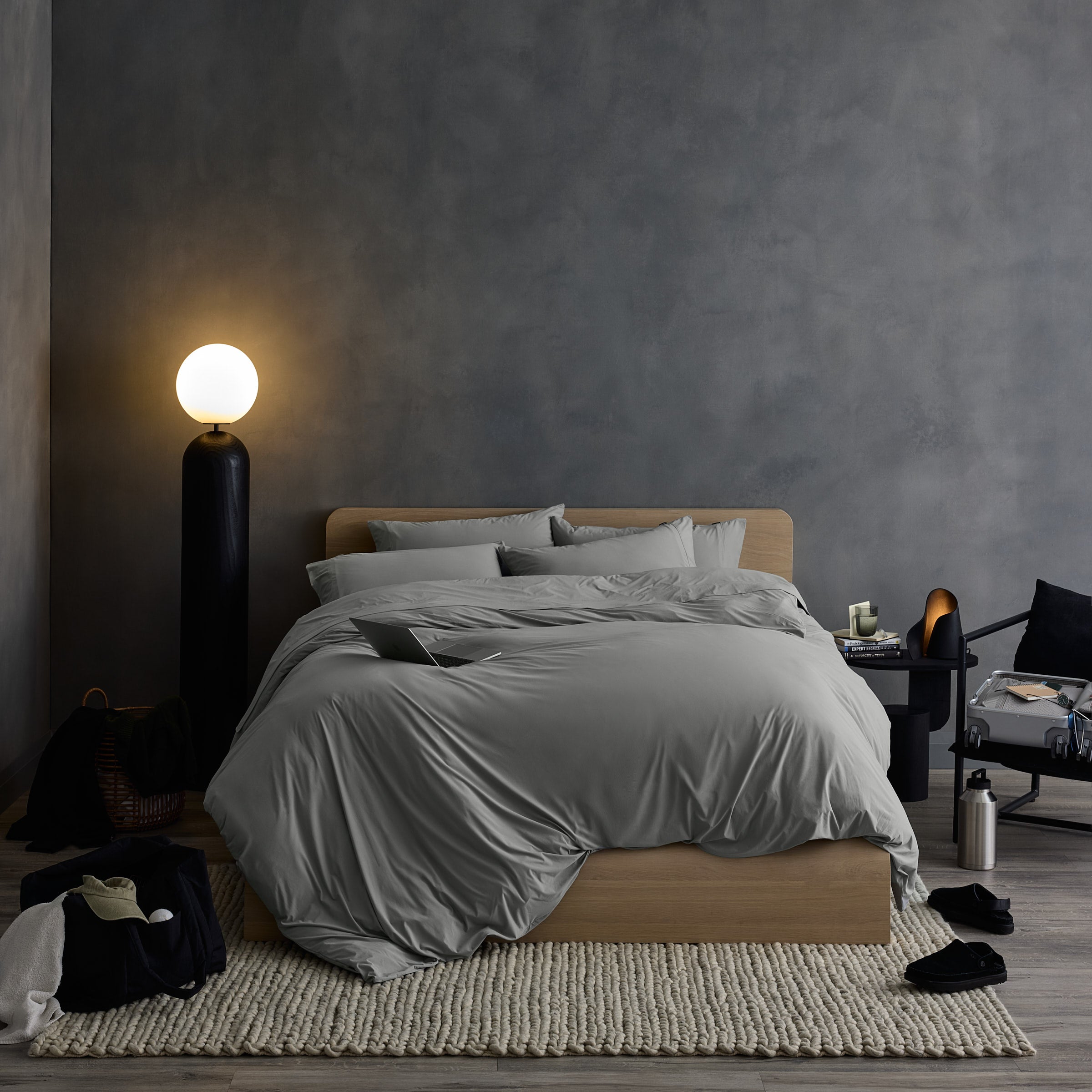 Graph-Iced Ultra Cold Performance Weighted Blanket