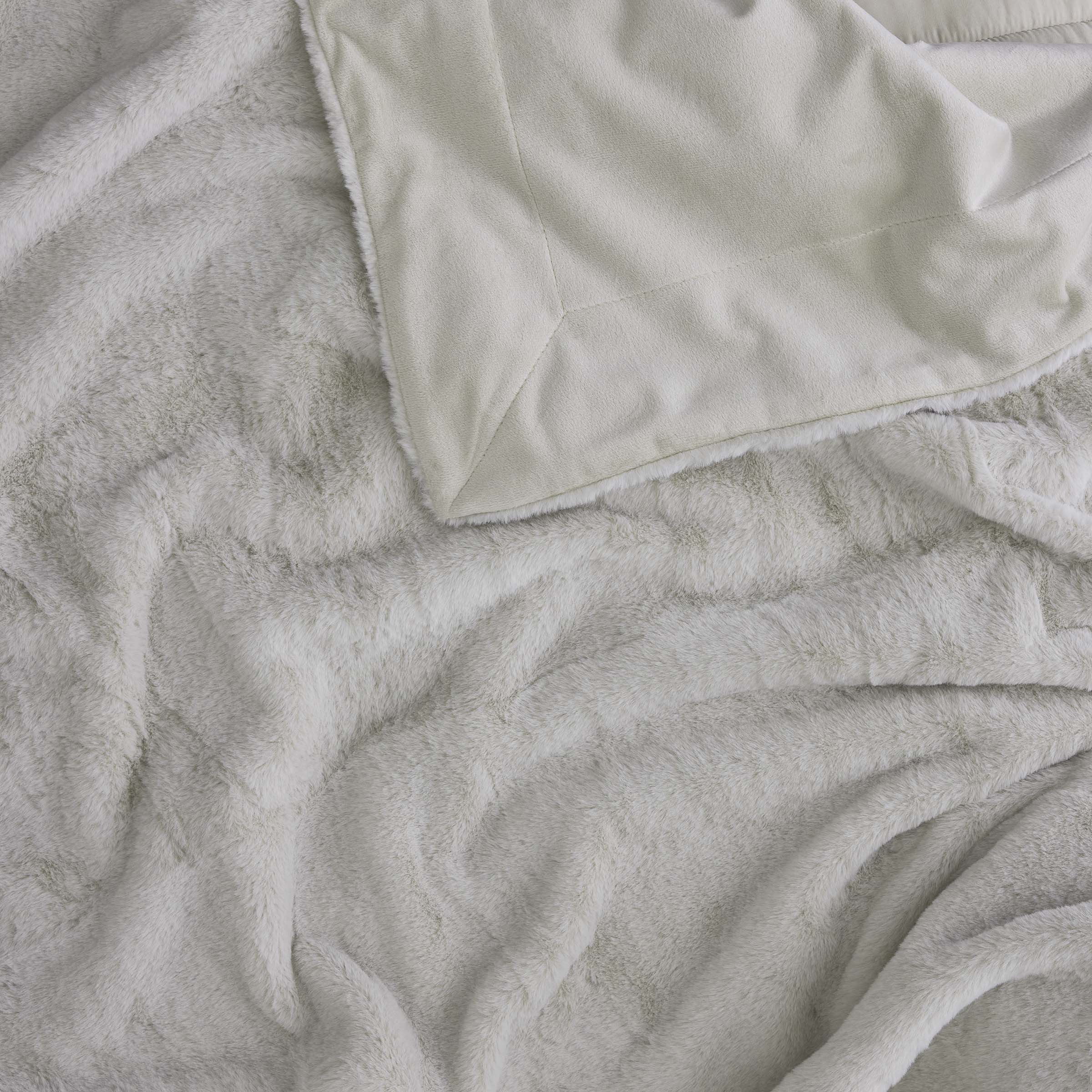 Hush Faux Fur Throw - Thumbnail 3