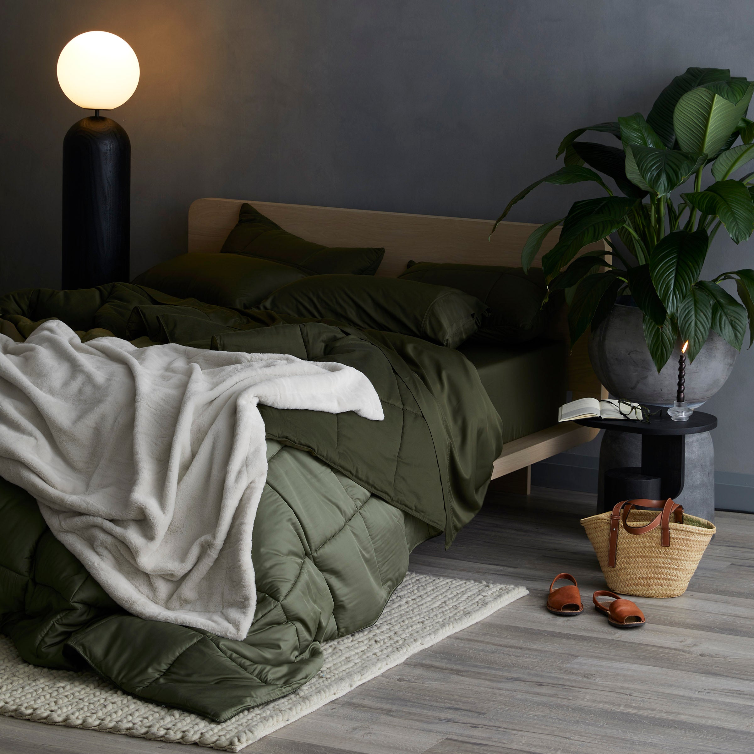 Hush Faux Fur Throw - Thumbnail 2