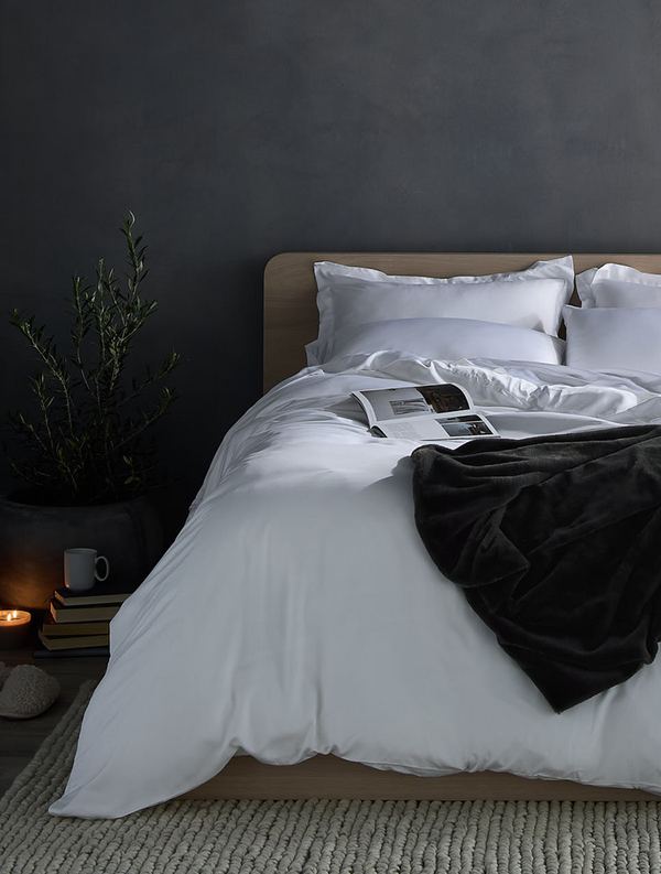 A closer look at Luxury Eco Friendly Pillow Throw Blanket Combination